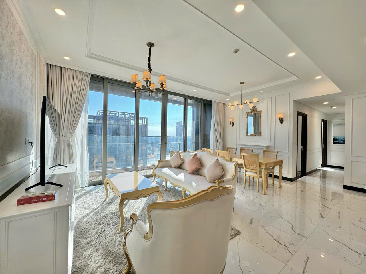 EMPIRE CITY - 3BEDROOMS - RIVER VIEW